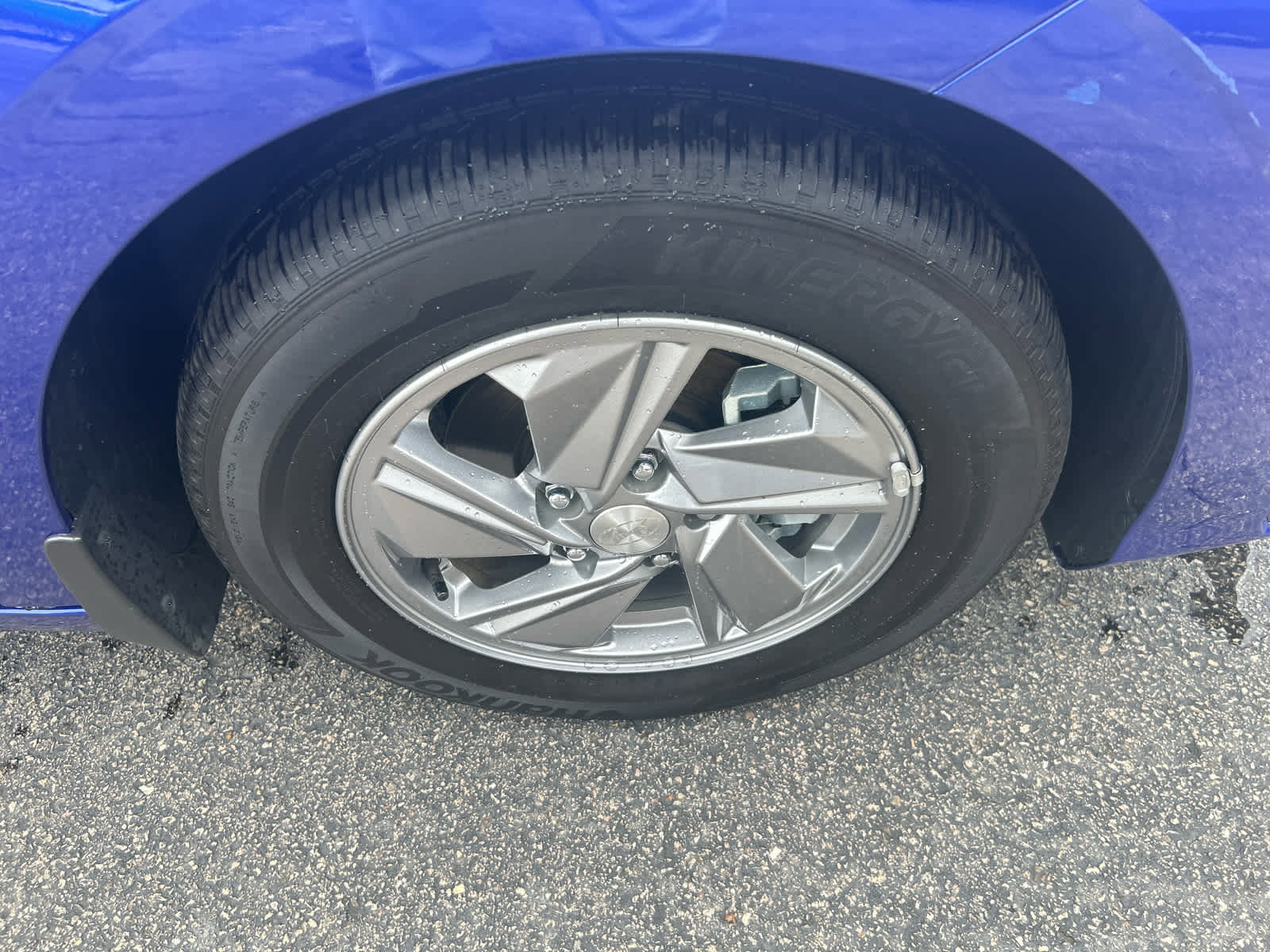 Used 2024 Hyundai Elantra SE image 9