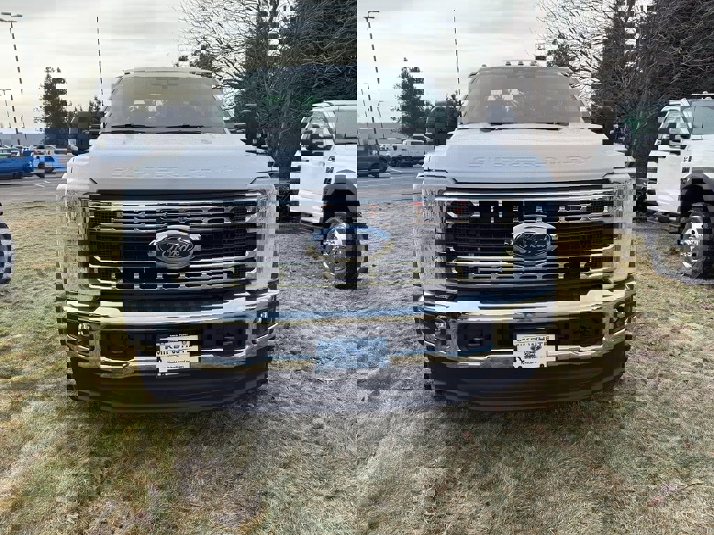 New 2026 Ford F550 4x4 Regular Cab Super Duty image 2