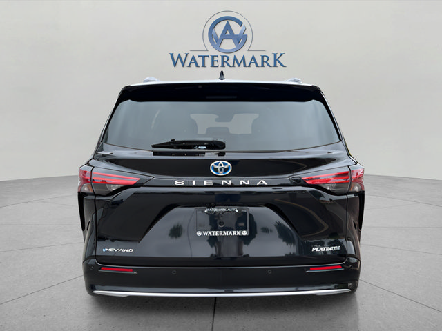 Used 2025 Toyota Sienna Platinum AWD/4WD image 4