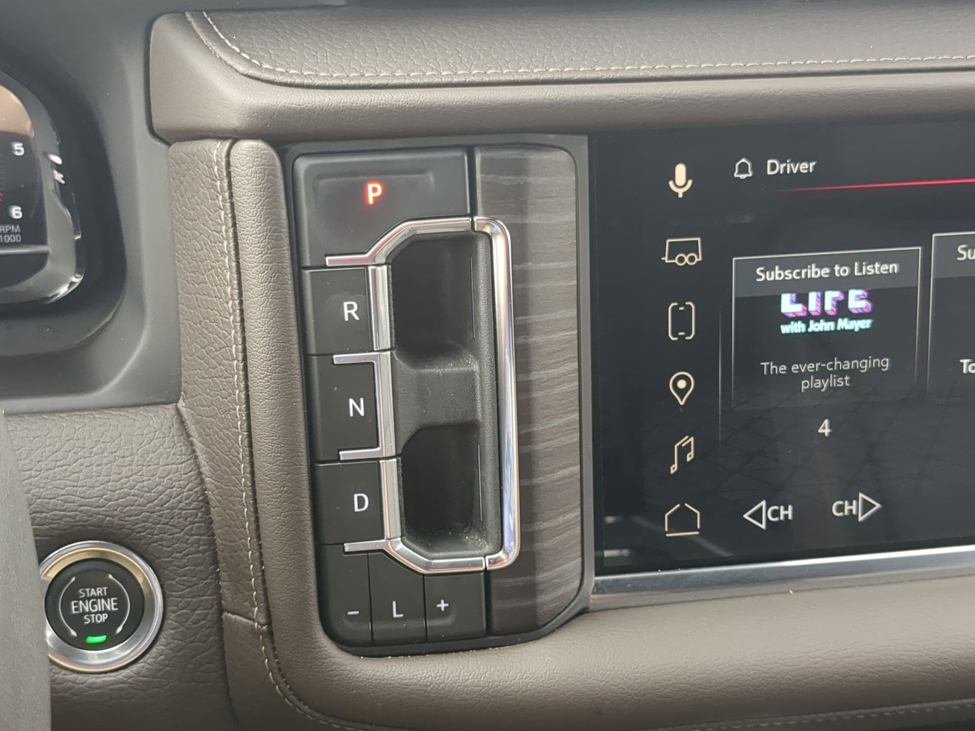 Used 2023 GMC Yukon XL Denali w/ Denali Reserve Package image 21