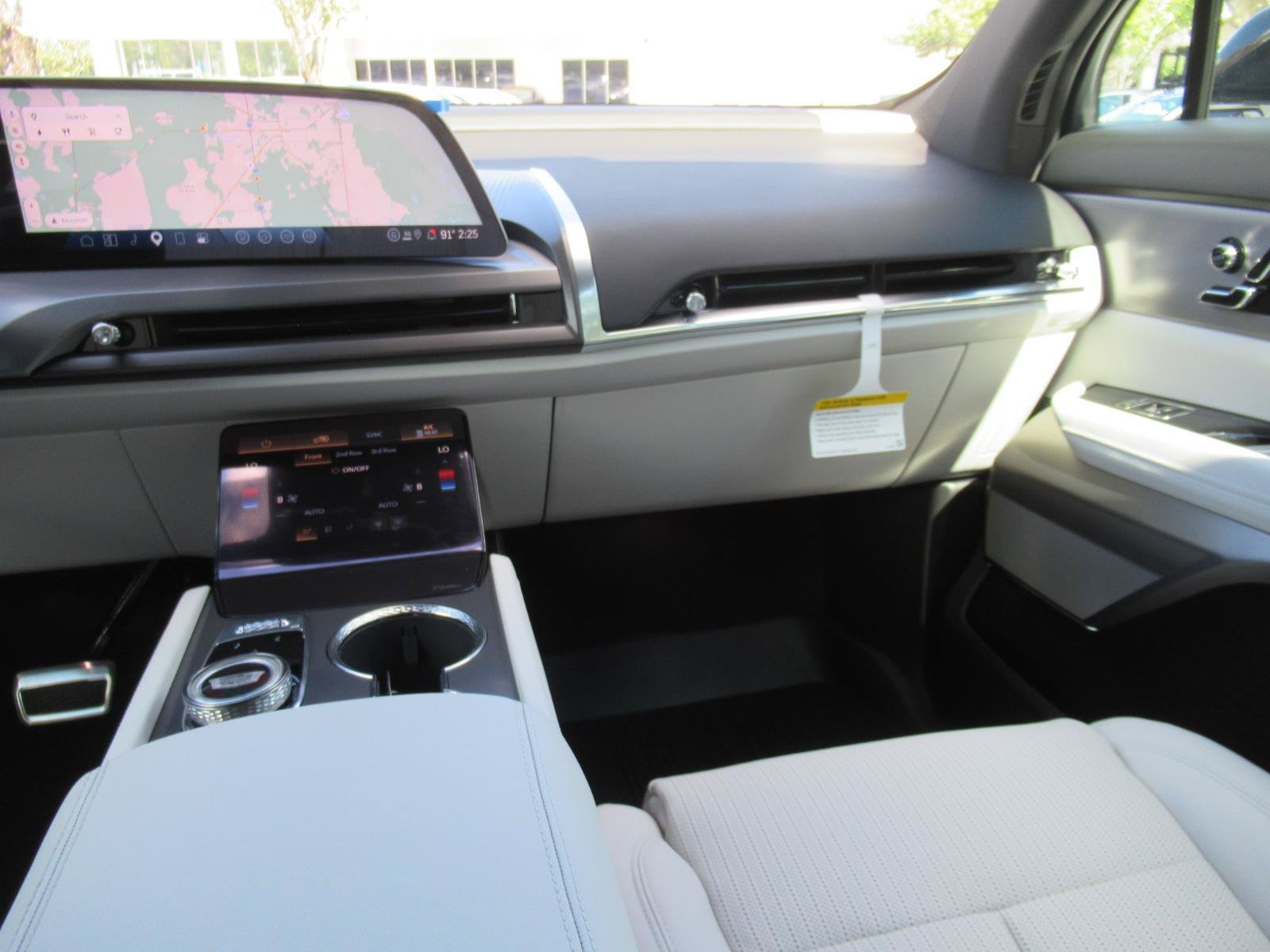 New 2027 Cadillac Vistiq Sport AWD/4WD image 13