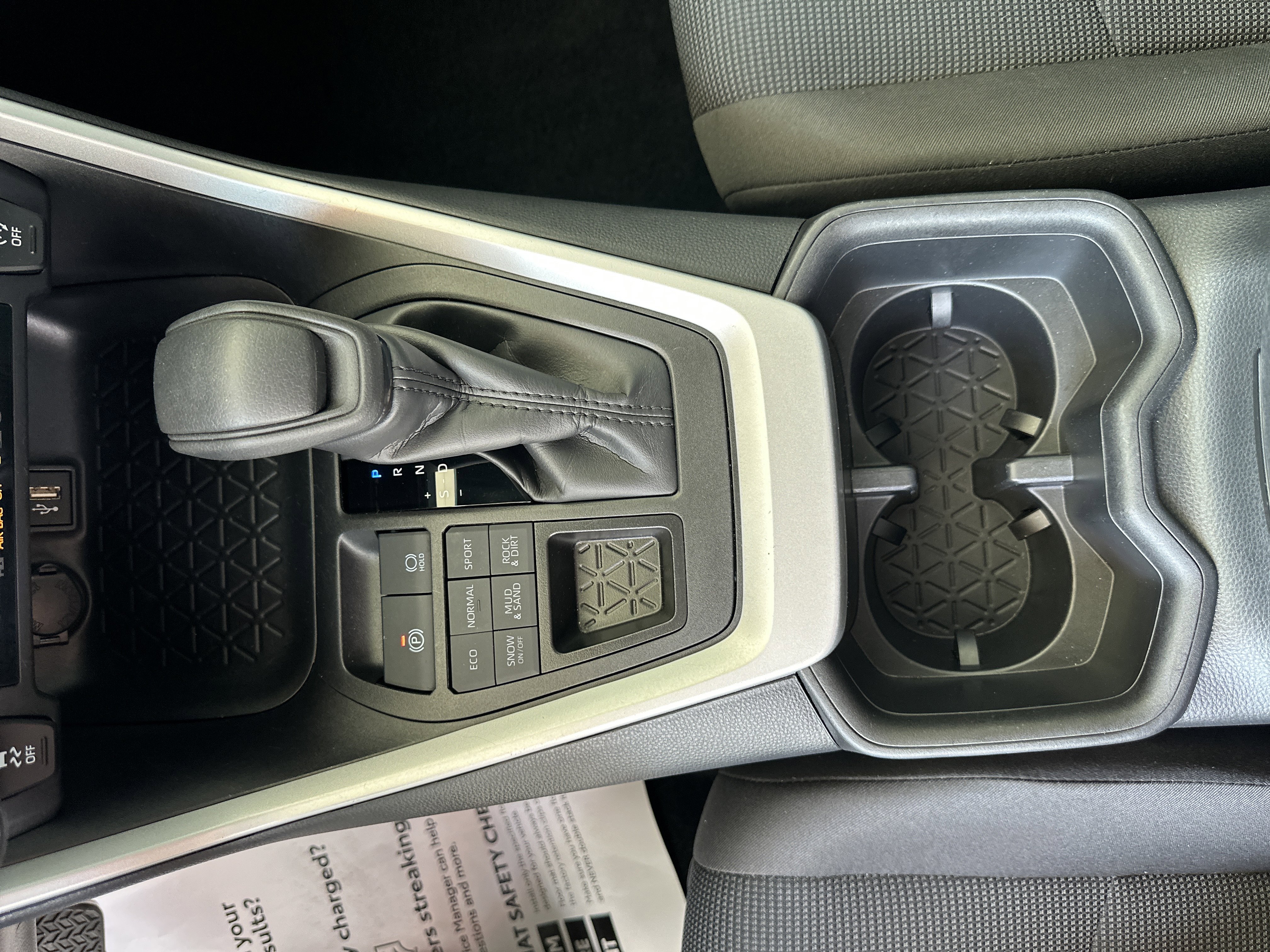 Certified 2025 Toyota RAV4 LE AWD/4WD image 29