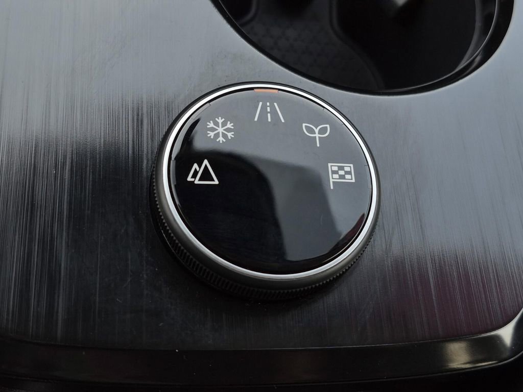 Used 2022 Nissan Rogue SV image 23