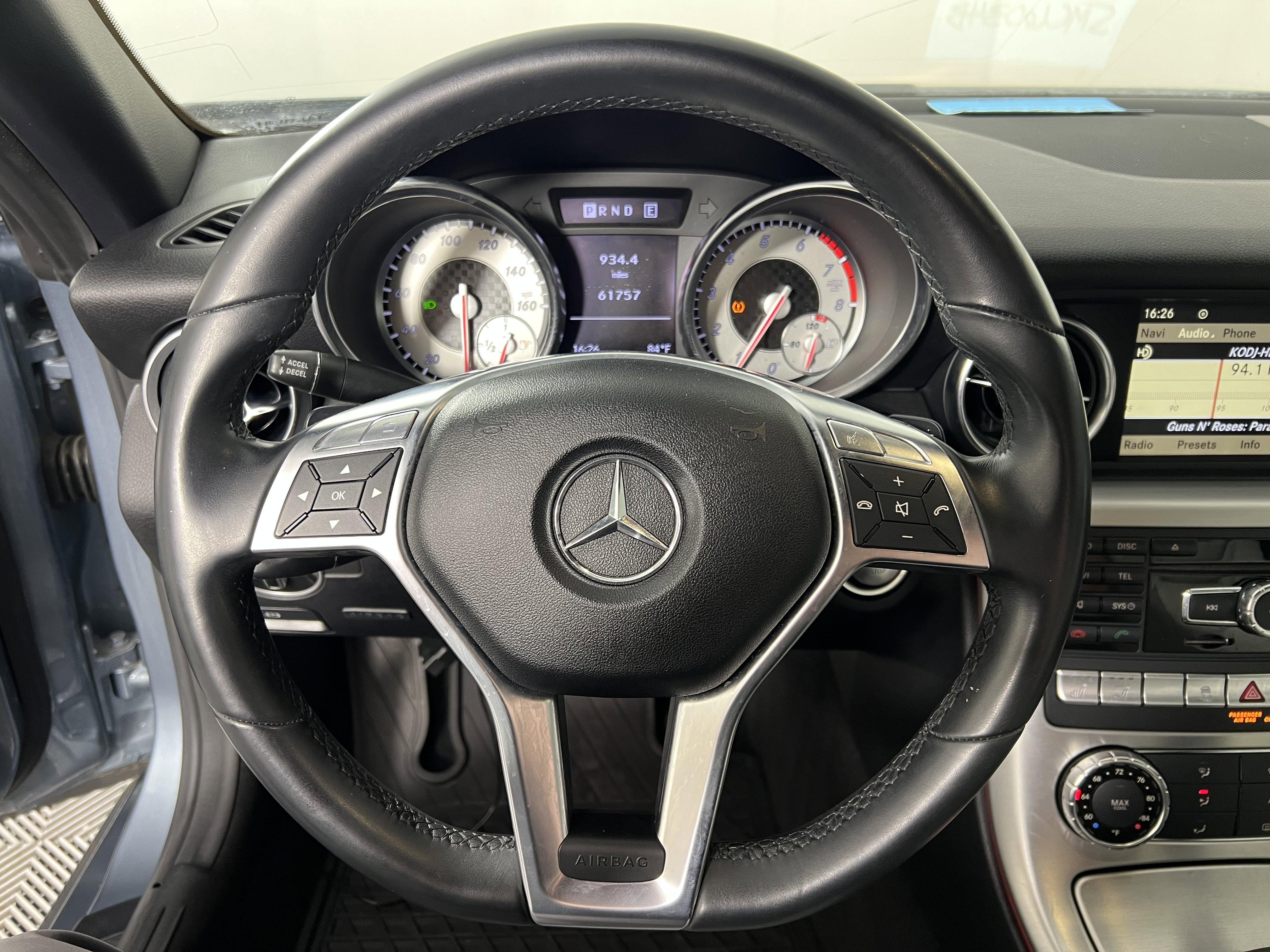 Used 2012 Mercedes-Benz SLK 350 image 30