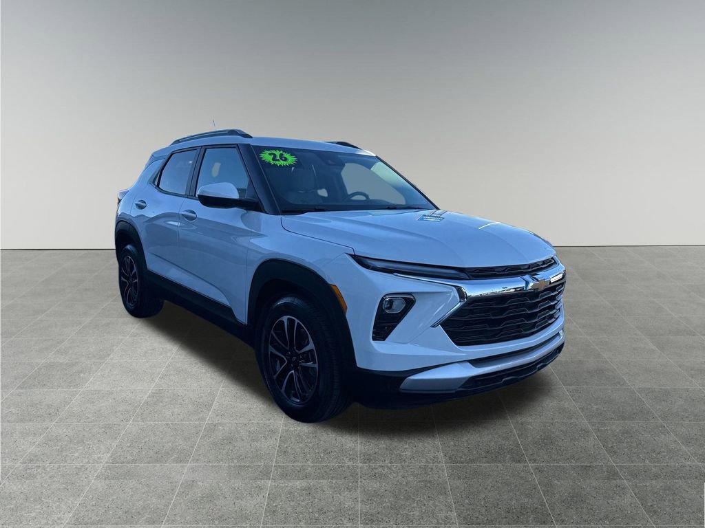 Used 2026 Chevrolet TrailBlazer LT w/ LT Cold Weather Package image 8