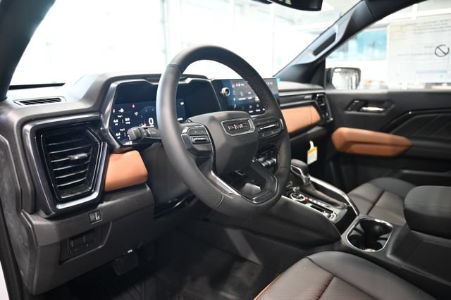 New 2026 GMC Canyon AT4 w/ Technology Plus Package AWD/4WD image 24