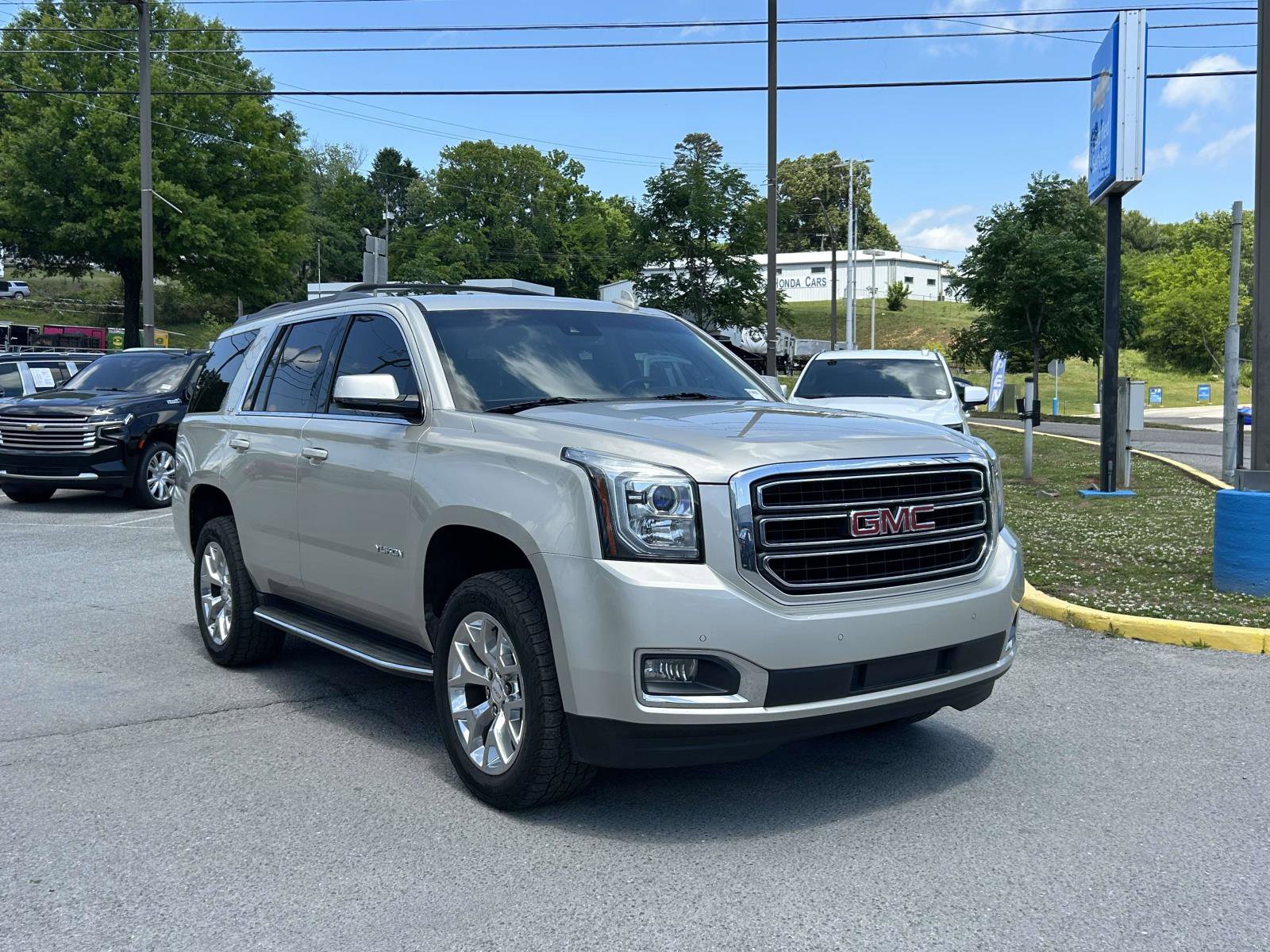 Used 2016 GMC Yukon SLT w/ Open Road Package RWD image 1