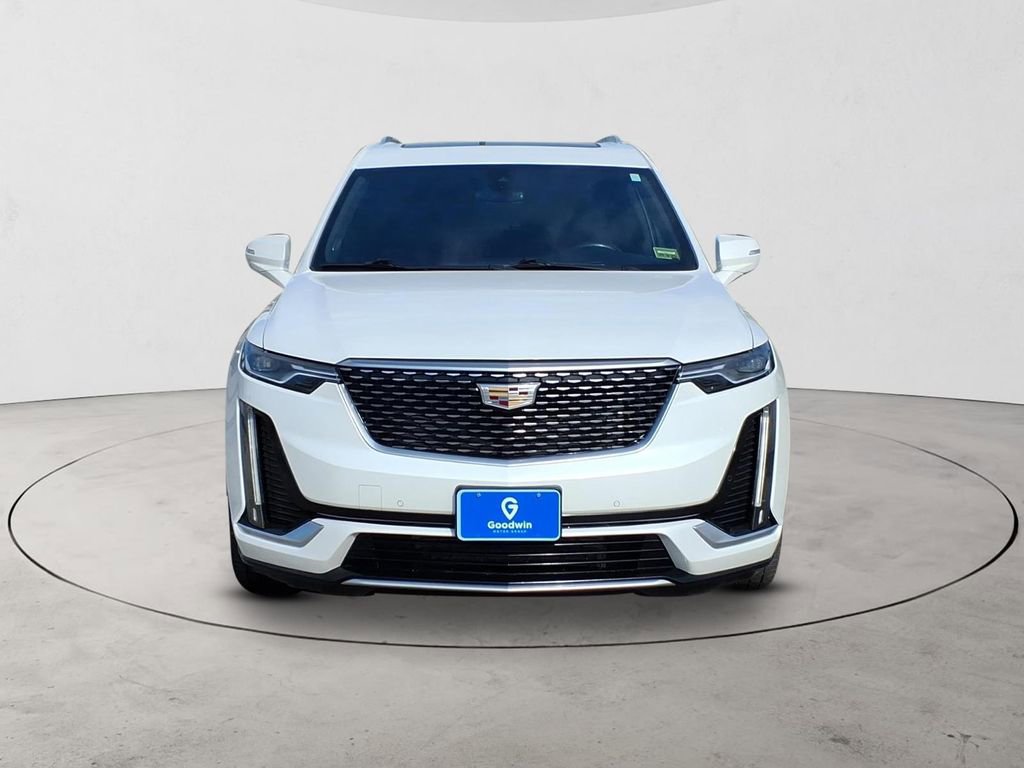 Certified 2020 Cadillac XT6 Premium Luxury AWD/4WD image 2