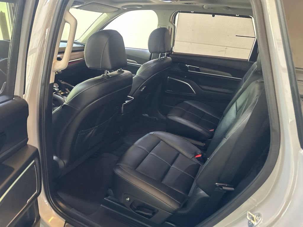 Used 2022 Kia Telluride SX w/ Nightfall Edition Package AWD/4WD image 21