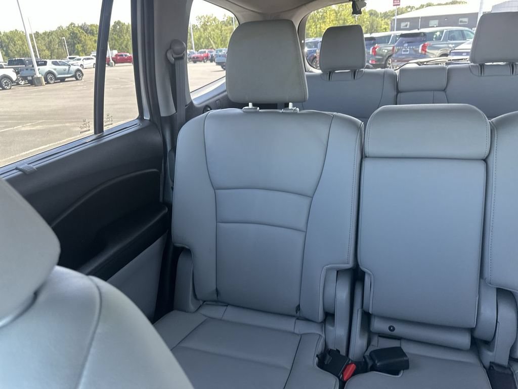Used 2019 Honda Pilot EX-L image 12