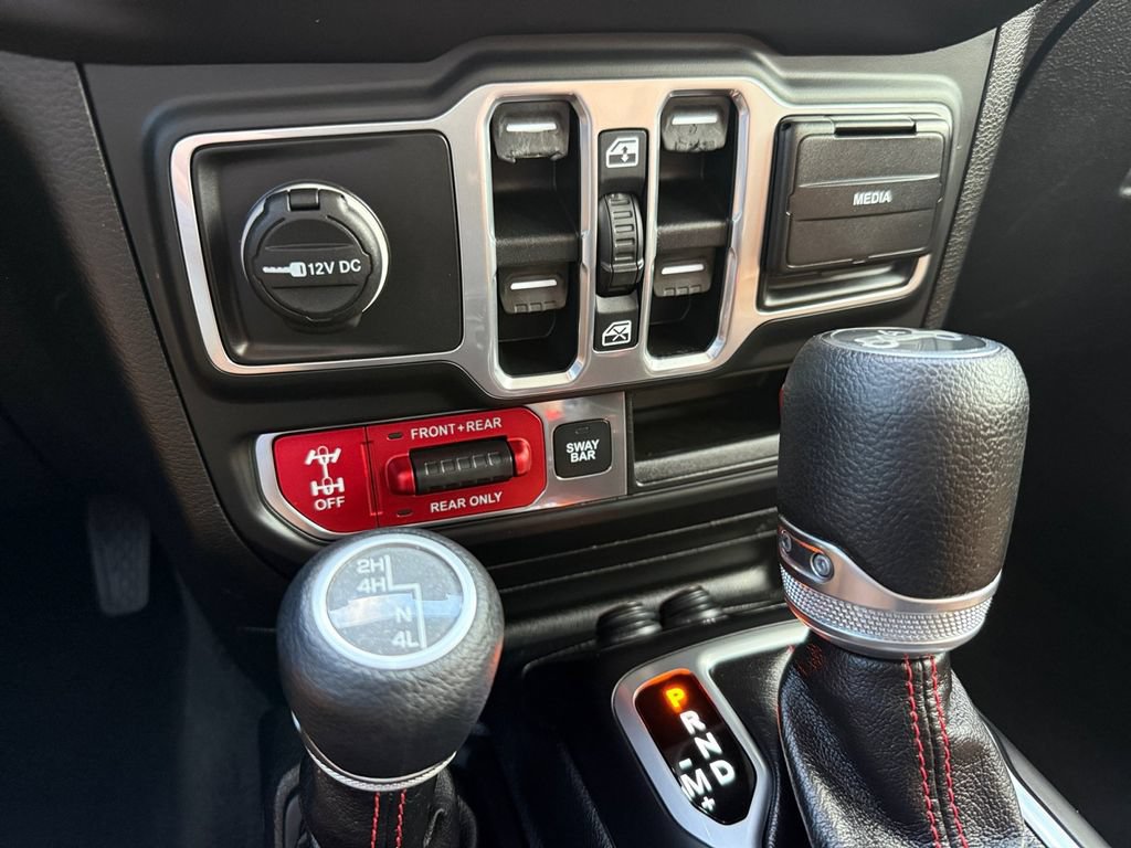 Used 2018 Jeep Wrangler Unlimited Rubicon AWD/4WD image 21