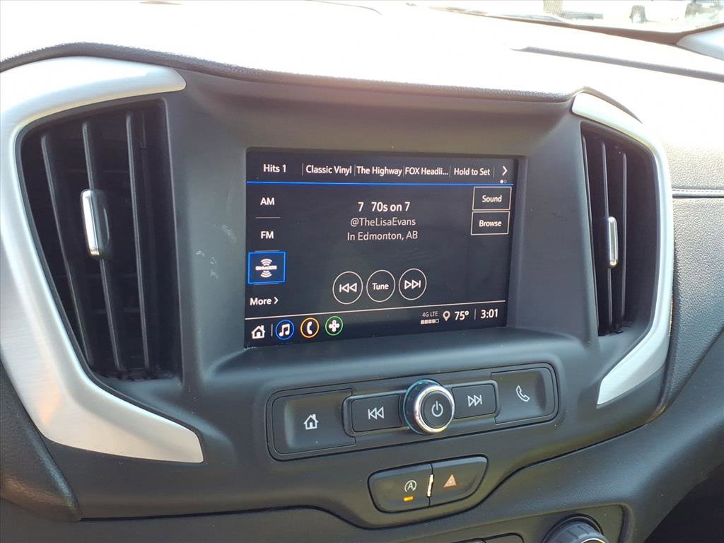 Used 2024 GMC Terrain SLE image 11