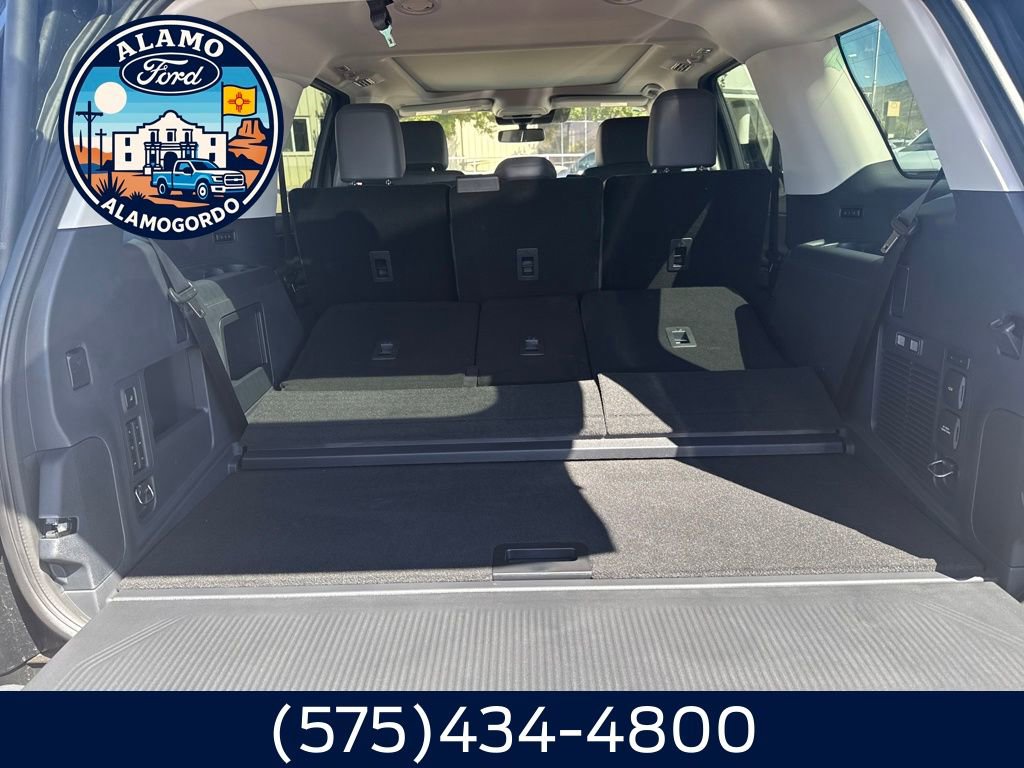 New 2025 Ford Expedition Active AWD/4WD image 15