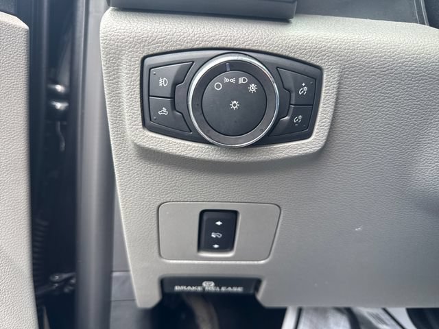 Used 2018 Ford F250 XLT w/ XLT Premium Package AWD/4WD image 32