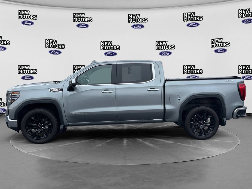 Used 2024 GMC Sierra 1500 SLT w/ LPO, GMC Protection Package AWD/4WD image 2