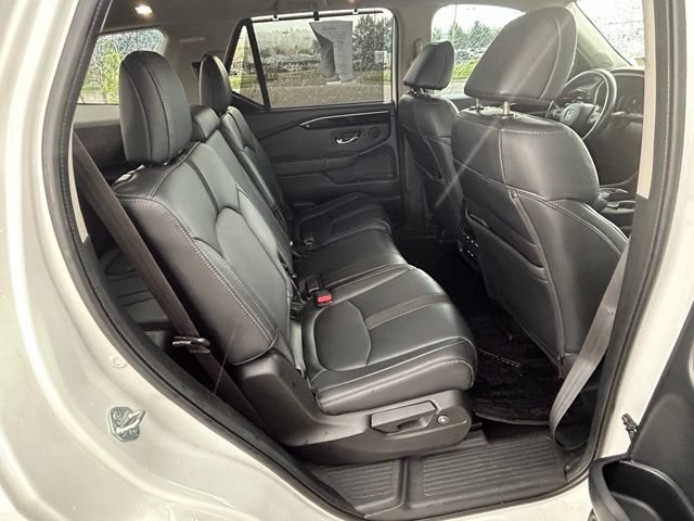 Used 2024 Honda Pilot Touring image 29