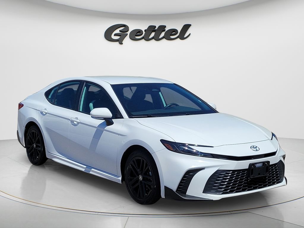 Certified 2025 Toyota Camry SE image 2