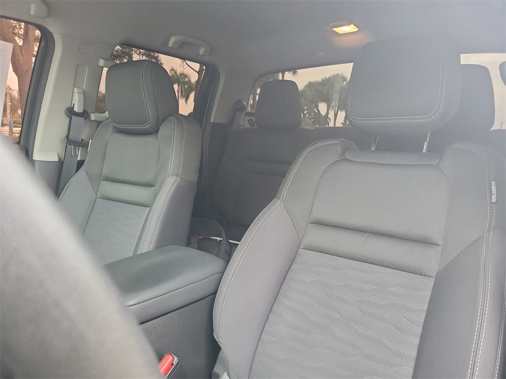 Used 2022 Nissan Frontier SV image 22