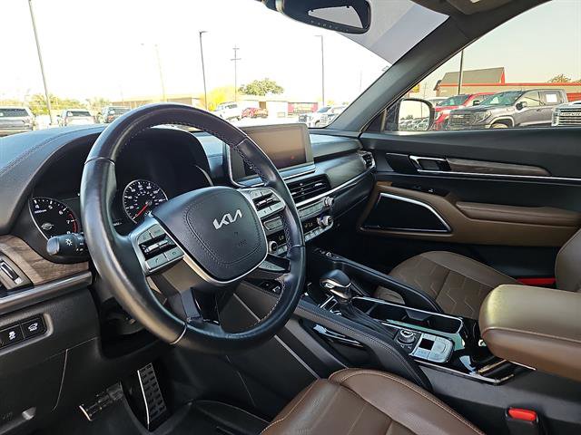 Used 2022 Kia Telluride SX w/ SX Prestige Package image 12