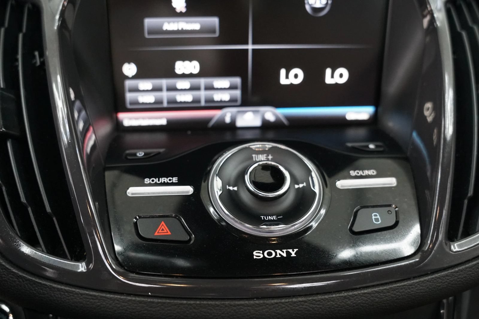 Used 2015 Ford Escape Titanium w/ Equipment Group 301A FWD image 28