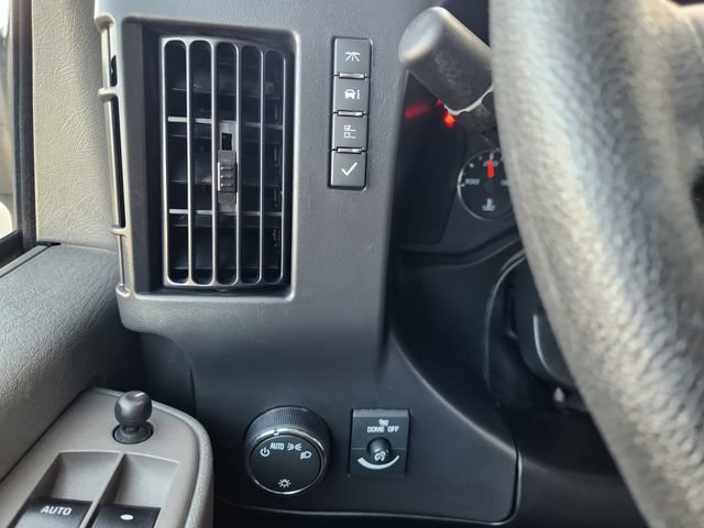 Used 2025 Chevrolet Express 3500 LS RWD image 25