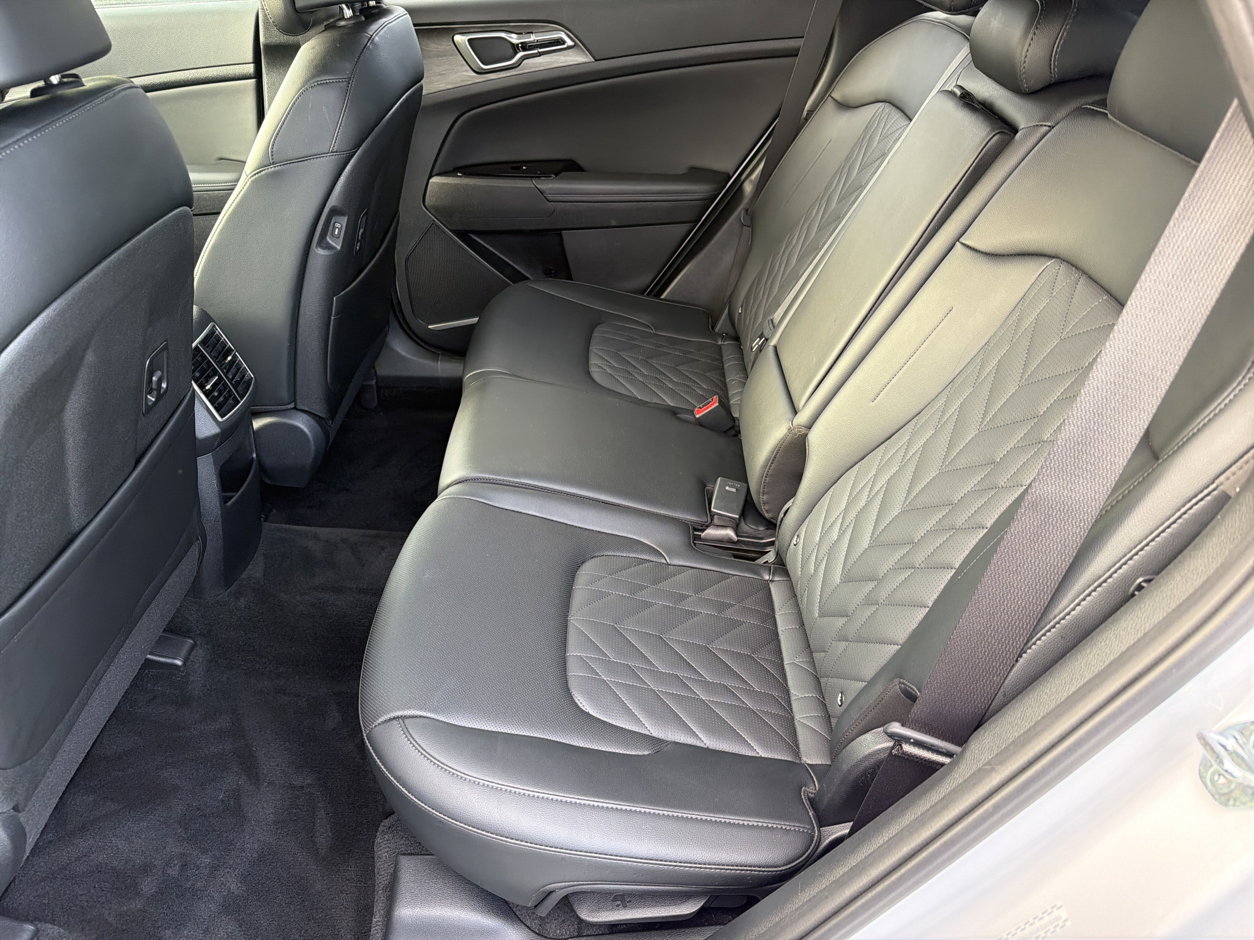 Used 2024 Kia Sportage X-Line w/ X-Line Premium Package AWD/4WD image 19