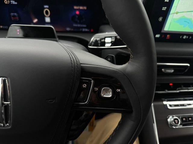 New 2026 Lincoln Aviator AWD image 33