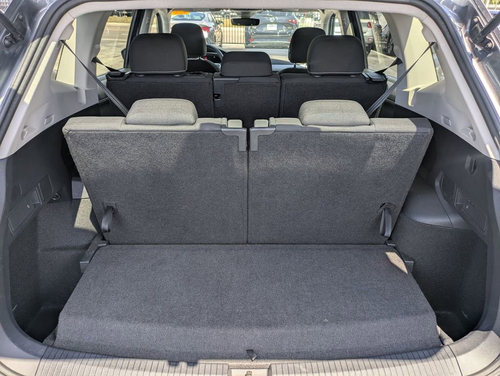 Used 2024 Volkswagen Tiguan S FWD image 28