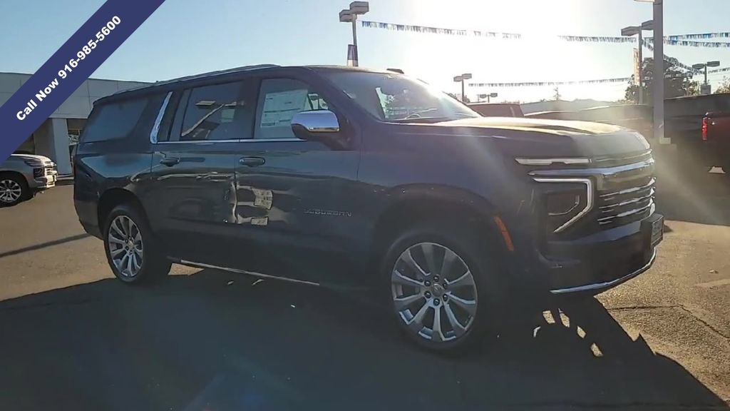 New 2026 Chevrolet Suburban Premier image 3