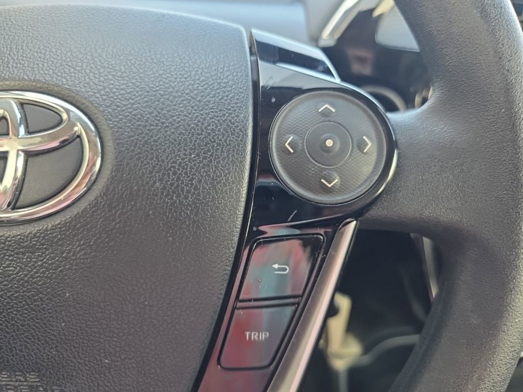 Used 2018 Toyota Prius C One FWD image 19