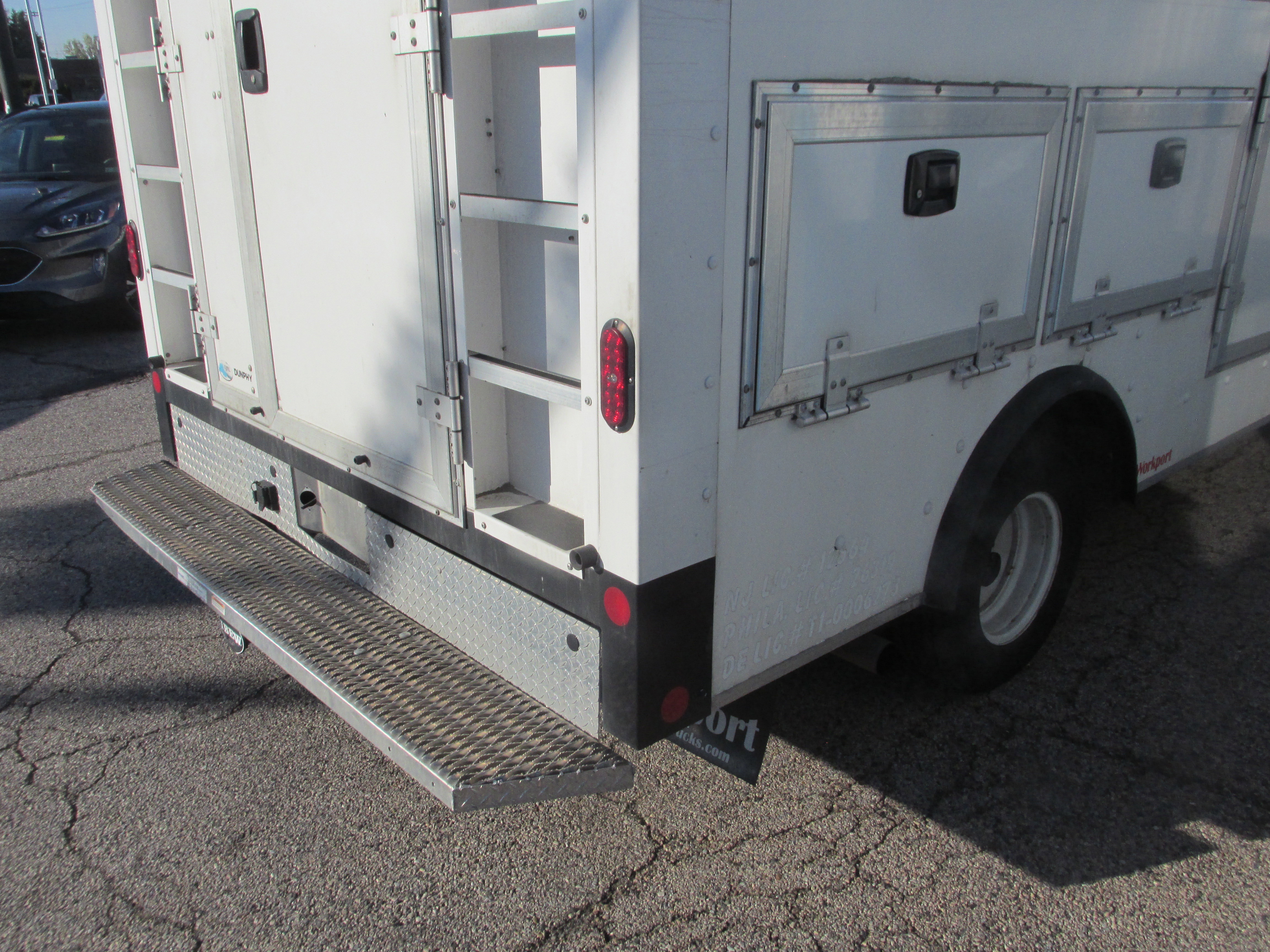 Used 2024 Ford E-350 and Econoline 350 Super Duty w/ Power Windows & Locks Group RWD image 10