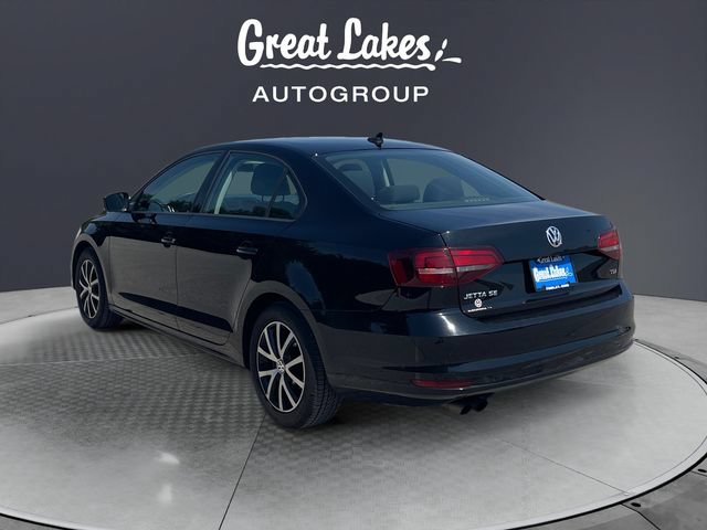 Used 2016 Volkswagen Jetta SE FWD image 3