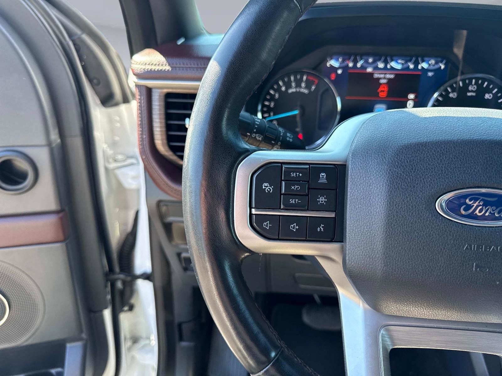 Used 2023 Ford Expedition Limited image 35