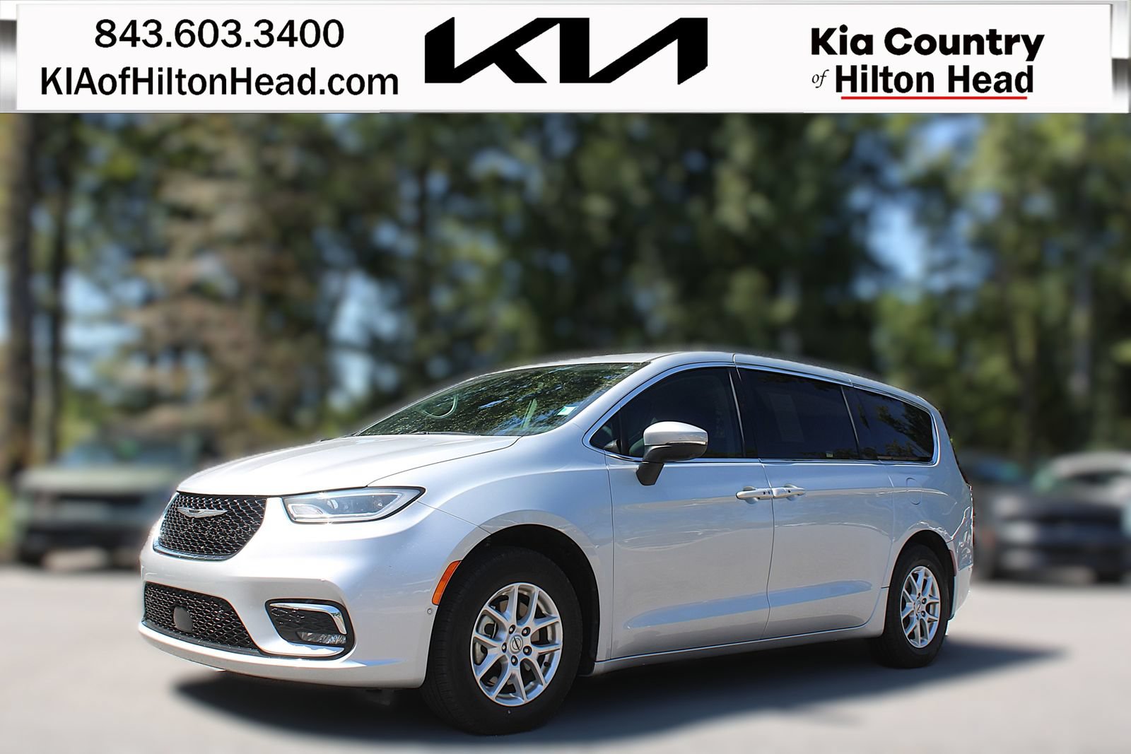 Used 2023 Chrysler Pacifica Touring-L