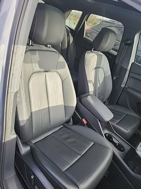 Used 2024 Audi Q4 e-tron Premium Plus w/ Premium Plus image 10
