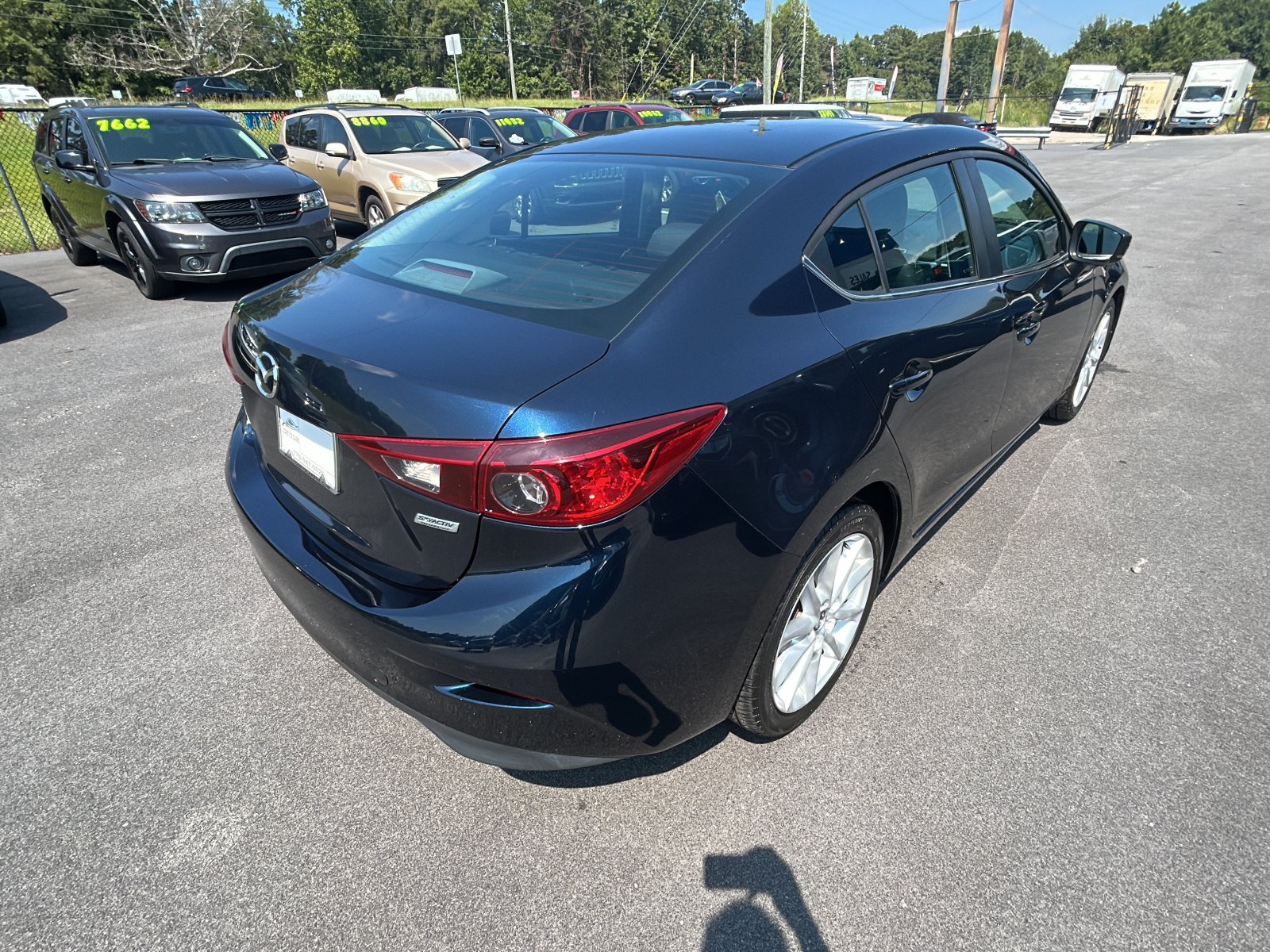 Used 2017 MAZDA MAZDA3 Touring FWD image 5