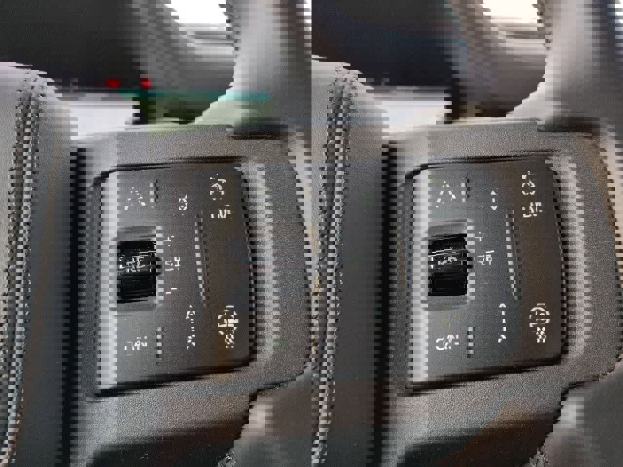 New 2026 Land Rover Defender 110 OCTA image 25