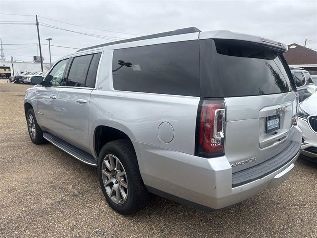 Used 2019 GMC Yukon XL SLT w/ Open Road Package image 9