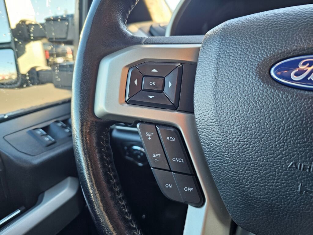 Used 2022 Ford F350 Lariat w/ FX4 Off-Road Package image 23