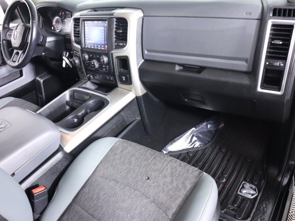 Used 2018 RAM 1500 Big Horn AWD/4WD image 39