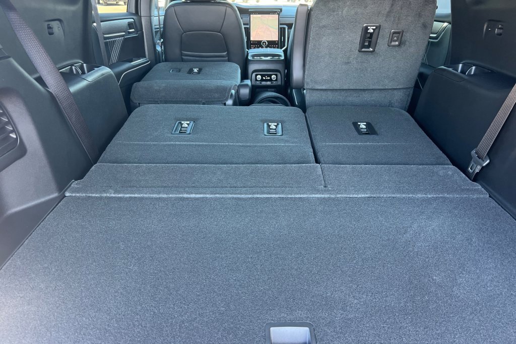 New 2026 GMC Acadia Denali w/ Super Cruise Package image 13