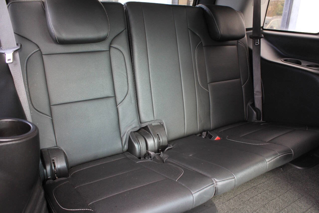 Used 2018 GMC Yukon SLT w/ HD Trailering Package image 18