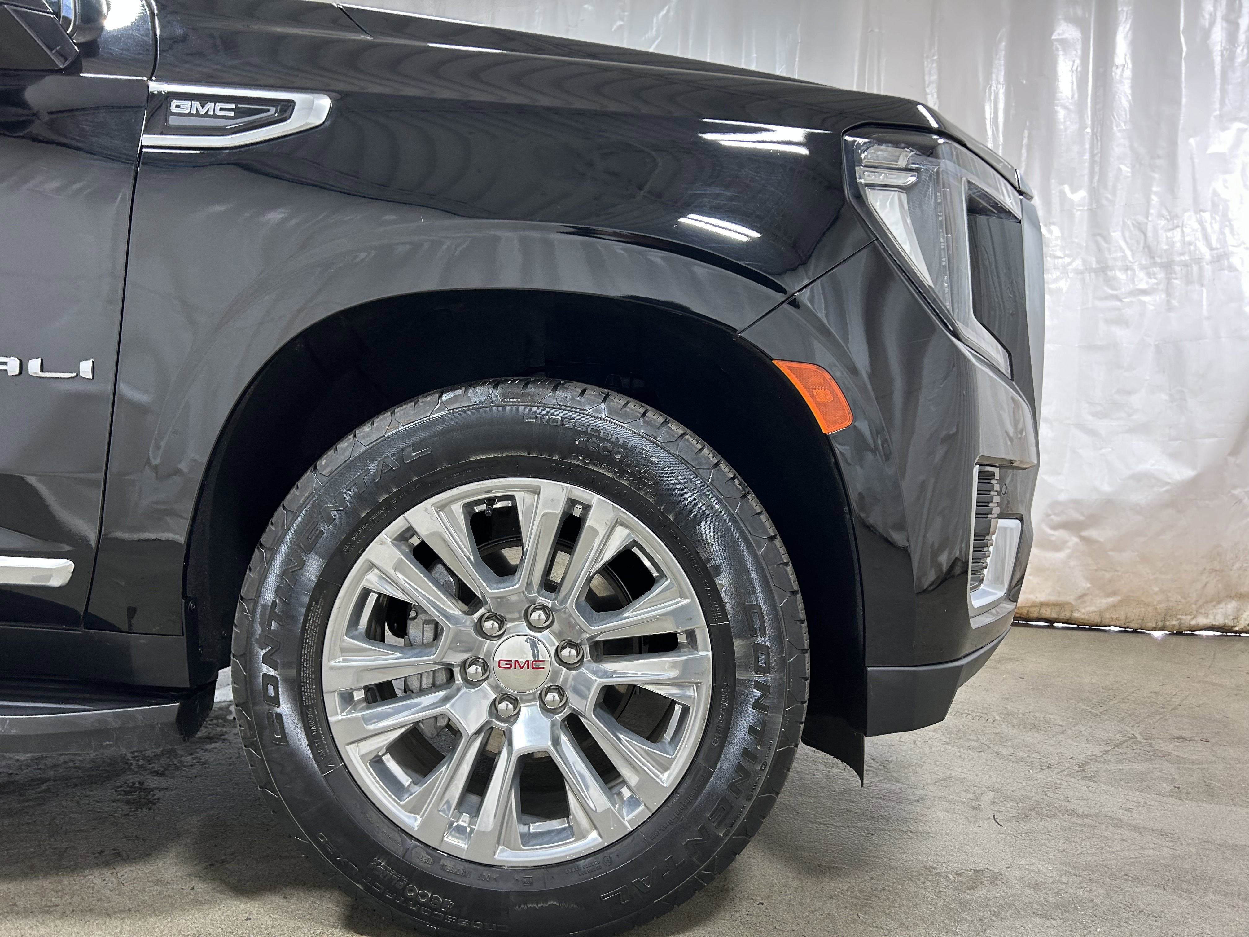 Certified 2023 GMC Yukon XL Denali image 25
