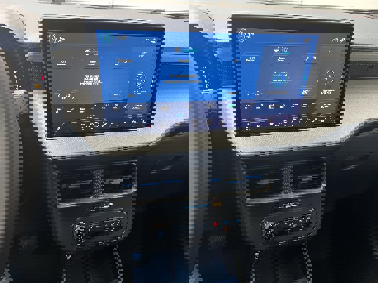 New 2025 Ford Maverick XLT w/ XLT Luxury Package AWD/4WD image 15