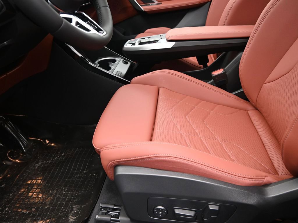 New 2026 BMW X1 xDrive28i w/ M Sport Package AWD/4WD image 13