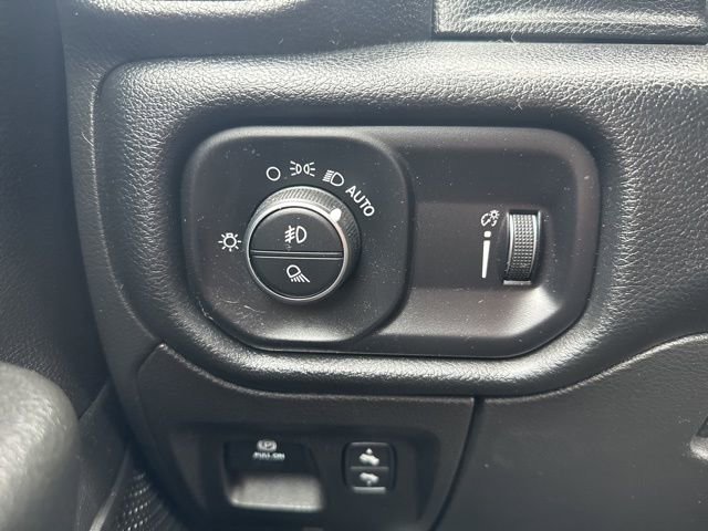 Used 2022 RAM 1500 Big Horn AWD/4WD image 12