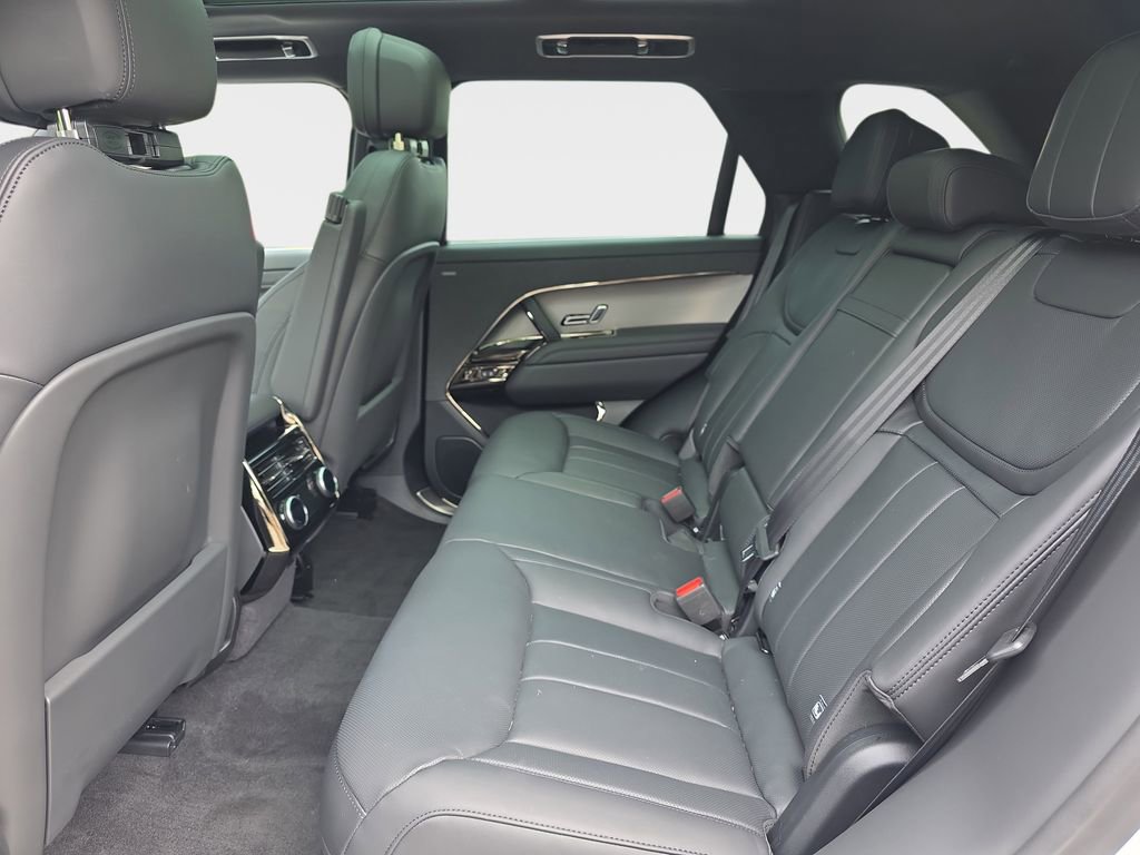 Certified 2026 Land Rover Range Rover Sport SE AWD/4WD image 13