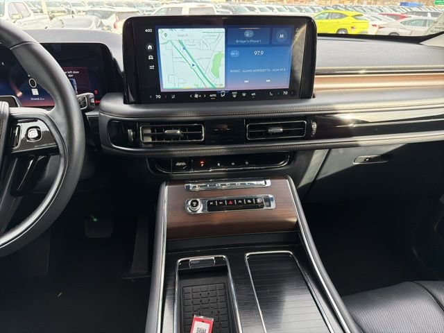 Used 2025 Lincoln Aviator Reserve w/ Equipment Group 201A image 28