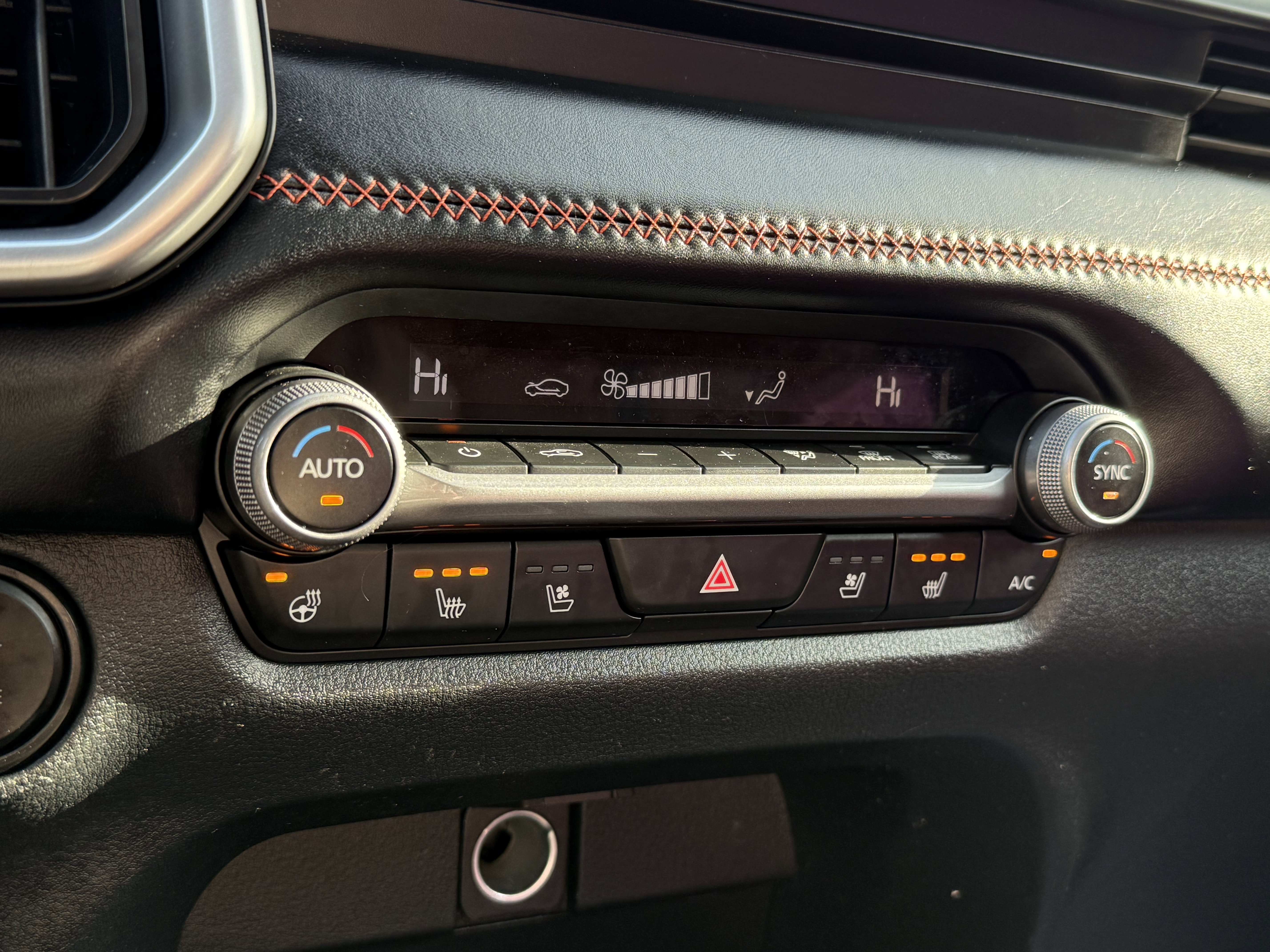 Used 2023 MAZDA CX-50 AWD 2.5 Turbo w/ Cargo Package image 21