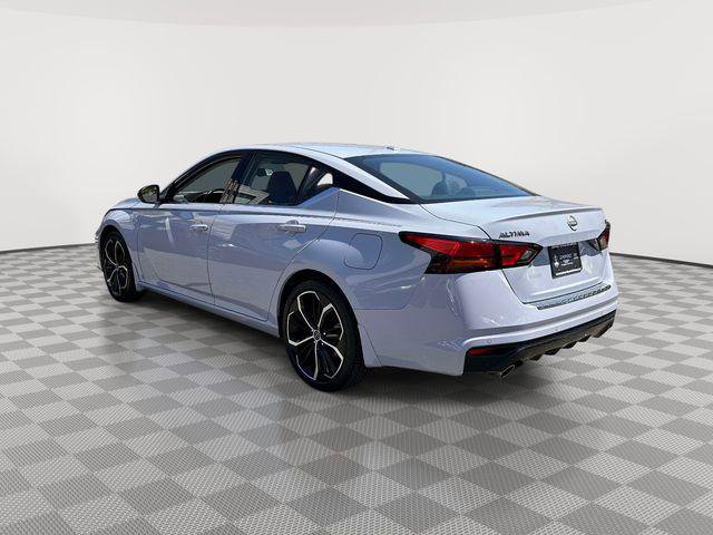 Used 2023 Nissan Altima 2.5 SR w/ SR Premium Package FWD image 5